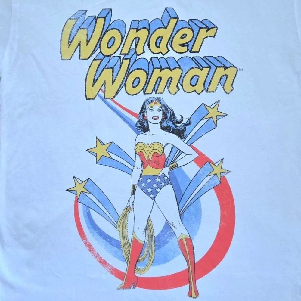 Freeze🥶 Wonder Woman💪♀️ Graphic Tee👕 - NWOT - Picture 3 of 11